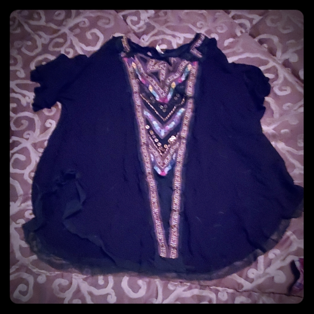 Cold shoulder top